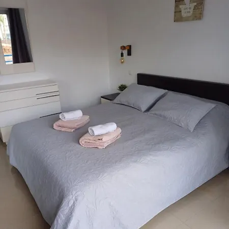Paraiso Del Sur A306 By Tenerife & Sales أذيخي